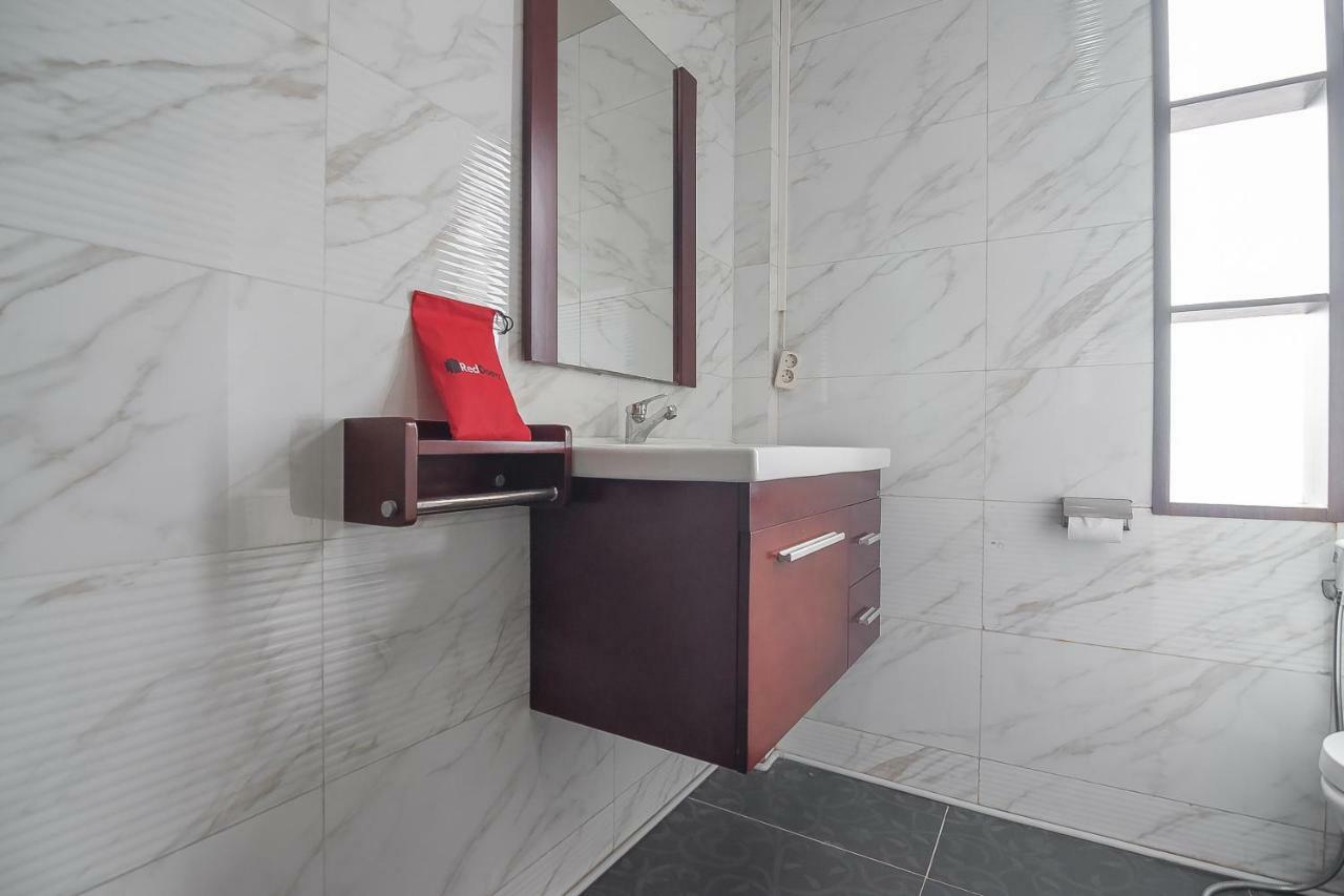 Reddoorz Plus @ Tanjung Pandan Belitung 2 Exterior foto