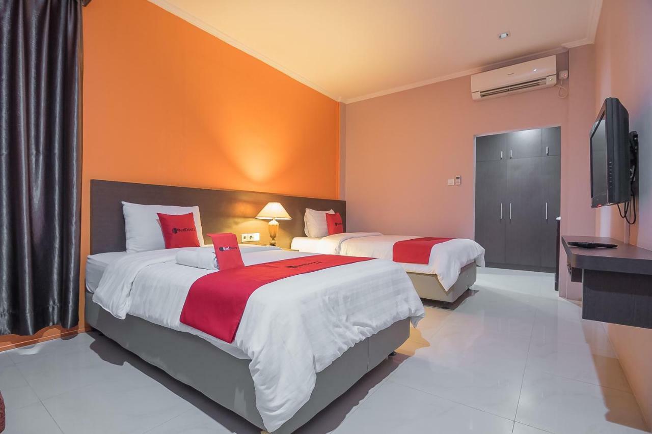 Reddoorz Plus @ Tanjung Pandan Belitung 2 Exterior foto