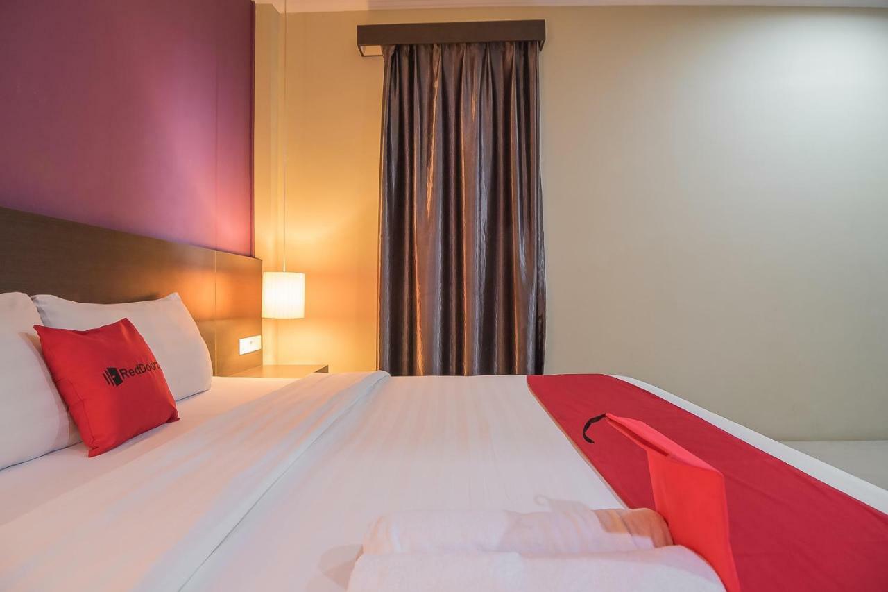 Reddoorz Plus @ Tanjung Pandan Belitung 2 Exterior foto